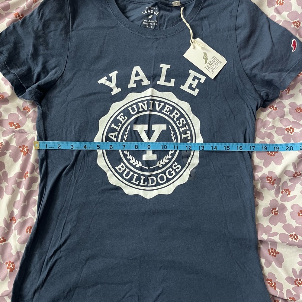 League Yale University Bulldogs T-Shirt